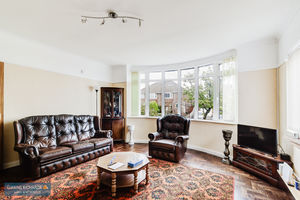 Sitting Room- click for photo gallery